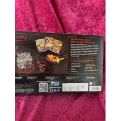 Pokemon - Team Rocket's Moltres ex Ultra-Premium Collection
